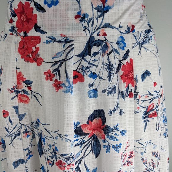 CJ Banks Red, White, and Blue Floral Skirt - Picture 2 of 6